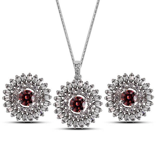 Shop Eternal Bloom Pendant Set with chain