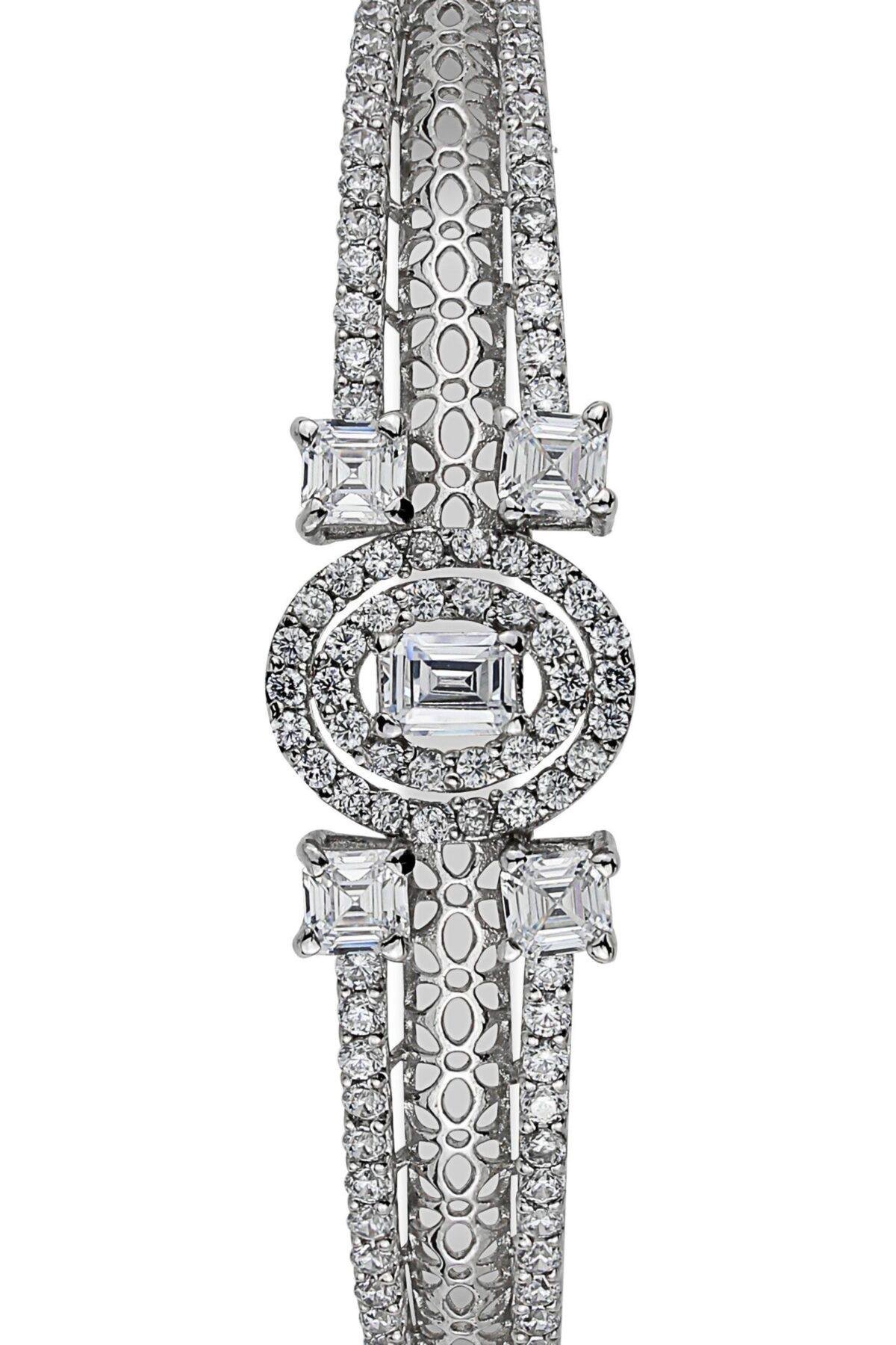 Noufera’s Luxe Halo Bracelet closeup 925 sterling silver & rhodium plating