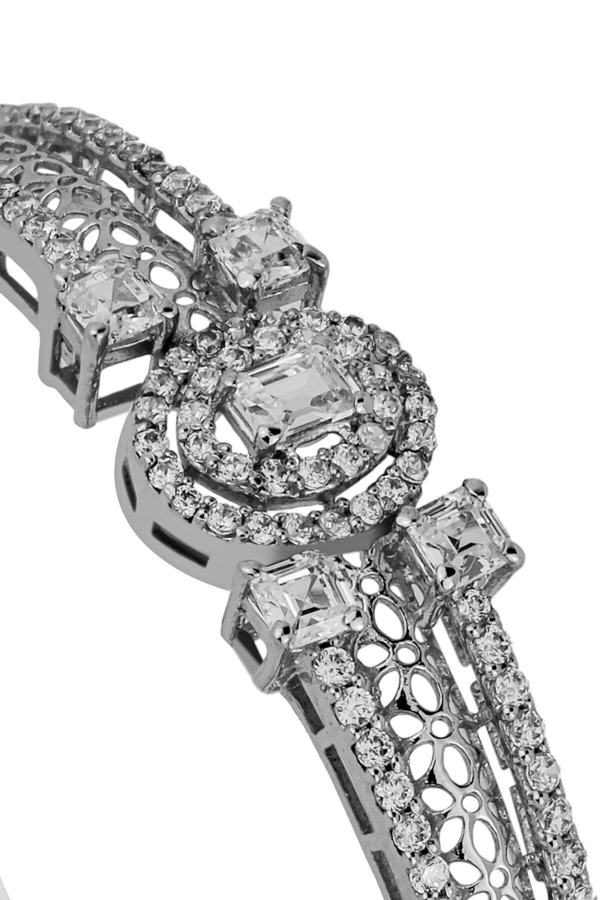 Noufera’s Luxe Halo Bracelet closeup sterling silver & rhodium plating